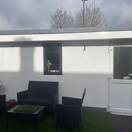 Beautiful Place To Live Near Heathrow Windsor Legoland & Free Parking Onsite Burnham  Exterior photo
